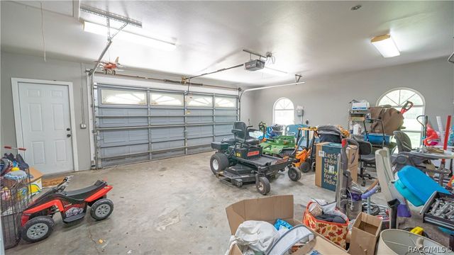 608 N Heathrow Drive, Lecanto, FL 34461