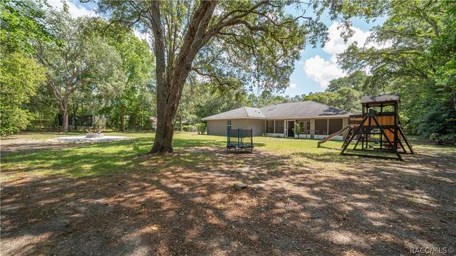 608 N Heathrow Drive, Lecanto, FL 34461