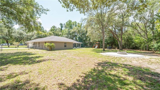 608 N Heathrow Drive, Lecanto, FL 34461
