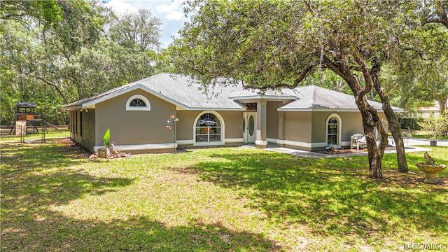 608 N Heathrow Drive, Lecanto, FL 34461