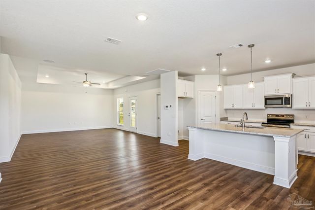 4016 Watergate Dr, Milton, FL 32583