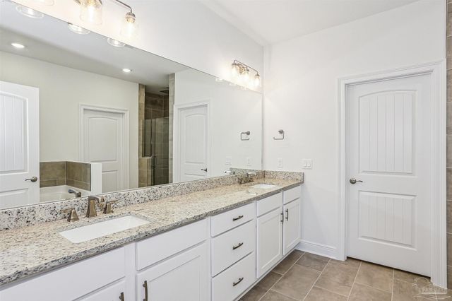 4016 Watergate Dr, Milton, FL 32583