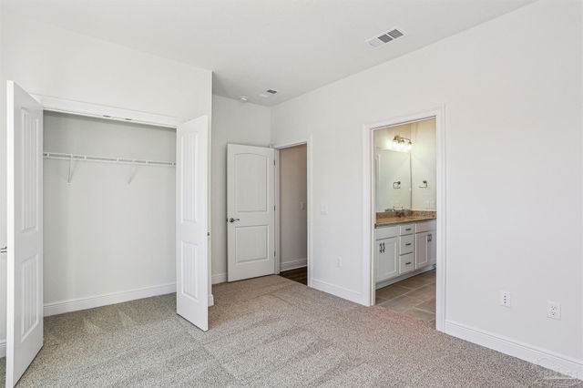 4016 Watergate Dr, Milton, FL 32583