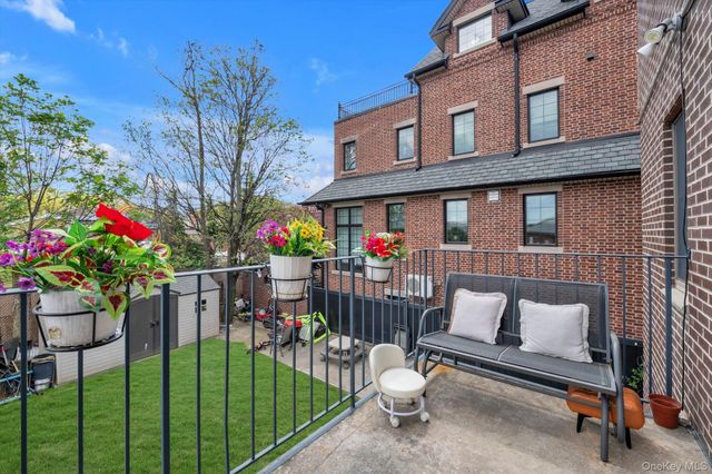 20-49 49th Street, Astoria, NY 11105