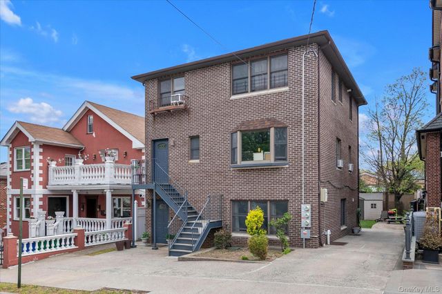 20-49 49th Street, Astoria, NY 11105