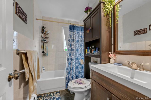 20-49 49th Street, Astoria, NY 11105