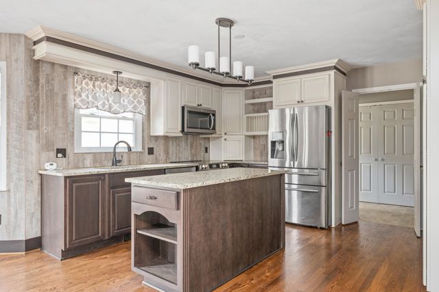 175 Wellington LN, Daleville, VA 24083