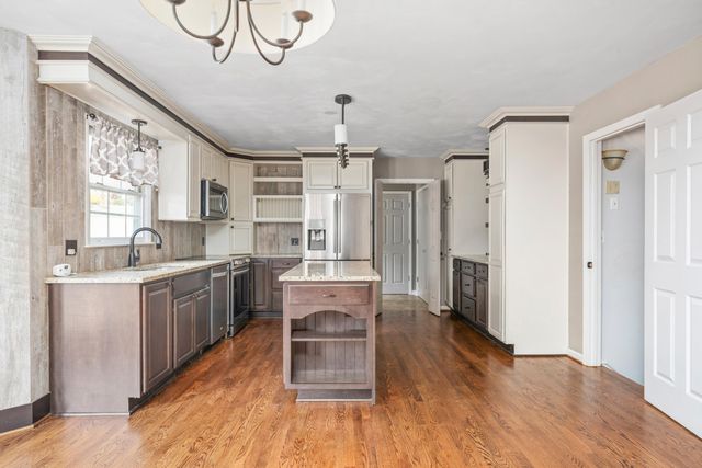 175 Wellington LN, Daleville, VA 24083