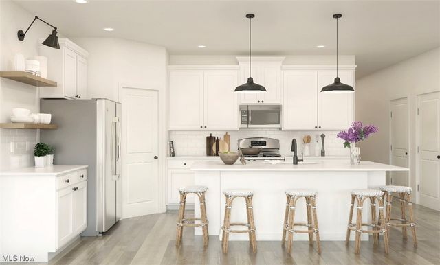 517 Wyleswood Drive, Berea, OH 44017