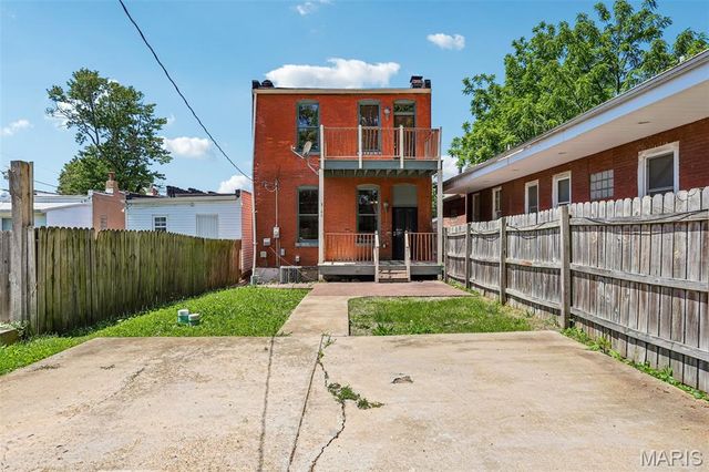 3166 Pennsylvania Avenue, St Louis, MO 63118