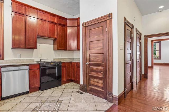 3166 Pennsylvania Avenue, St Louis, MO 63118
