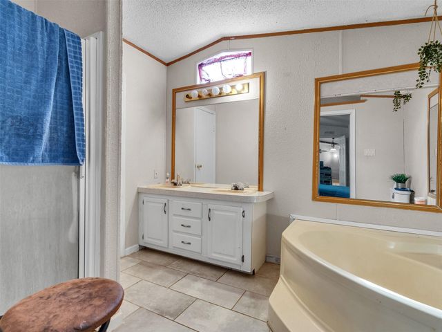 14321 Forest Circle E, Montgomery, TX 77356