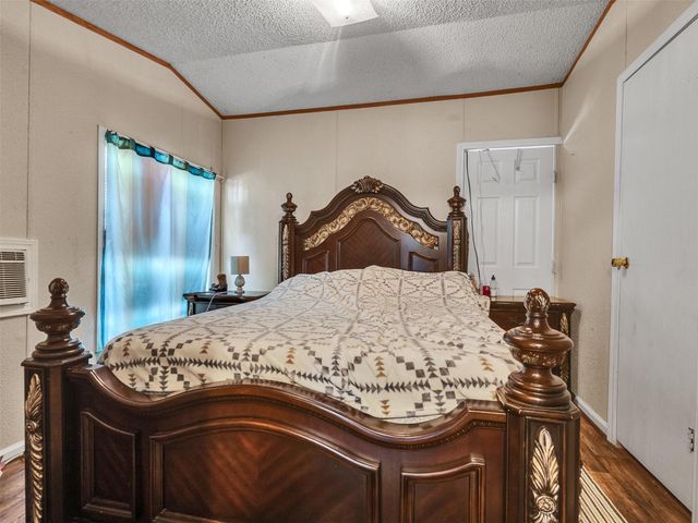 14321 Forest Circle E, Montgomery, TX 77356