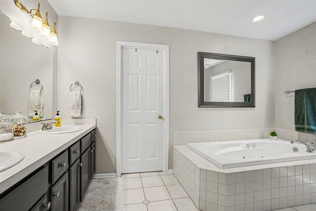 7364 Hampstead Lane, Portage, MI 49024