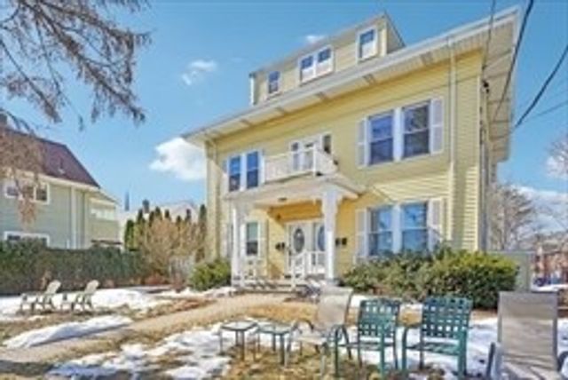 123 White St, Belmont, MA 02478