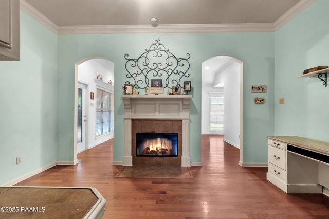 406 Quiet Meadows Drive, Youngsville, LA 70592