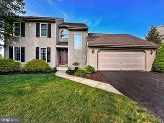 412 HERITAGE DRIVE, Fleetwood, PA 19522
