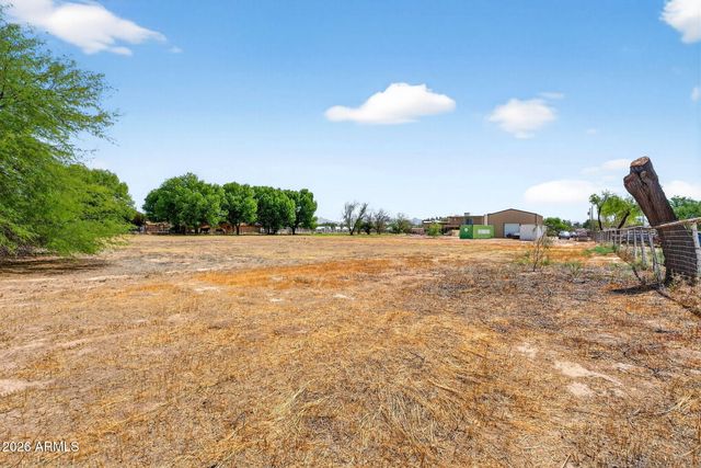 18524 E CHANDLER HEIGHTS Road, Queen Creek, AZ 85142