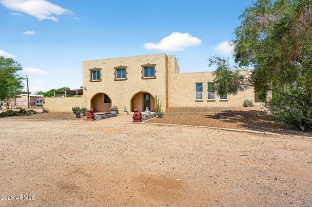 18524 E CHANDLER HEIGHTS Road, Queen Creek, AZ 85142