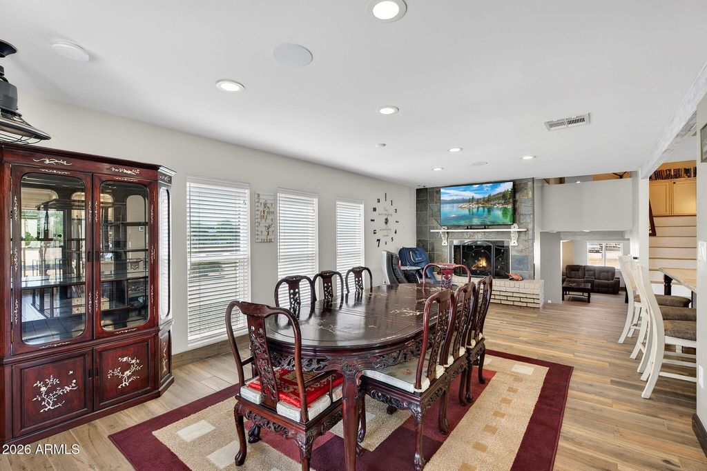 Image 17 of property listing at 18524 E CHANDLER HEIGHTS Road, Queen Creek, AZ 85142