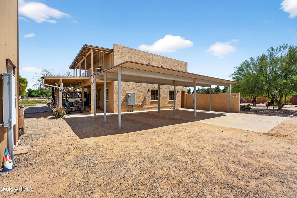 Image 46 of property listing at 18524 E CHANDLER HEIGHTS Road, Queen Creek, AZ 85142