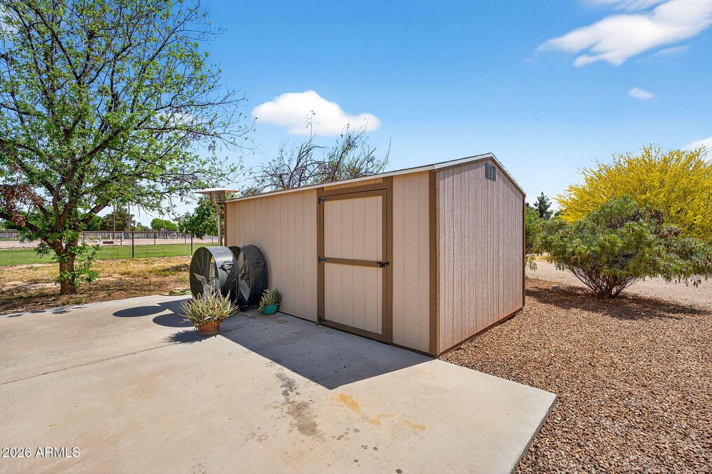 Image 50 of property listing at 18524 E CHANDLER HEIGHTS Road, Queen Creek, AZ 85142