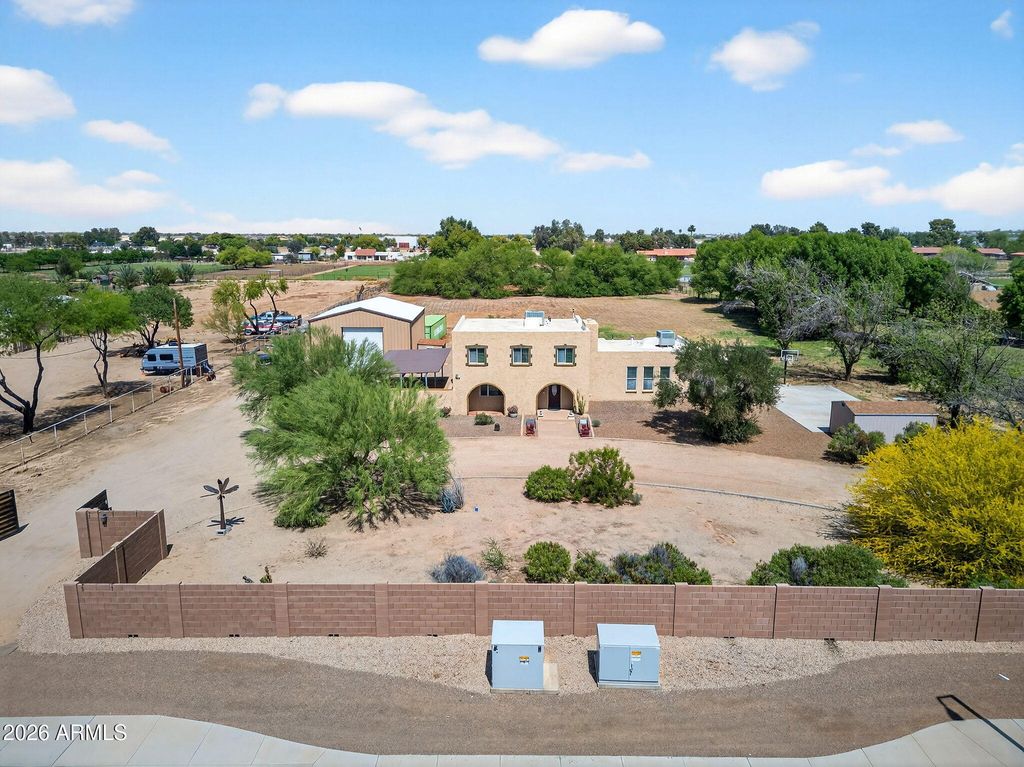 Image 58 of property listing at 18524 E CHANDLER HEIGHTS Road, Queen Creek, AZ 85142