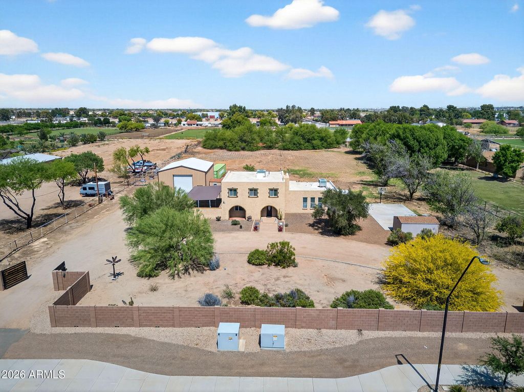 Image 61 of property listing at 18524 E CHANDLER HEIGHTS Road, Queen Creek, AZ 85142