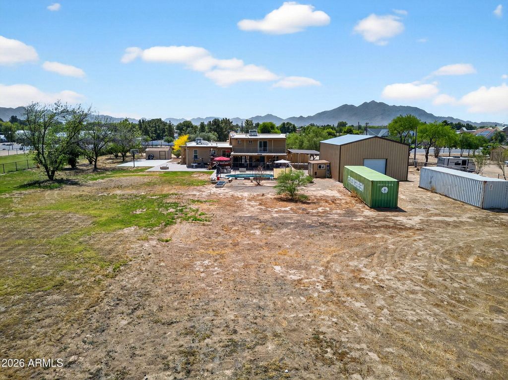 Image 71 of property listing at 18524 E CHANDLER HEIGHTS Road, Queen Creek, AZ 85142