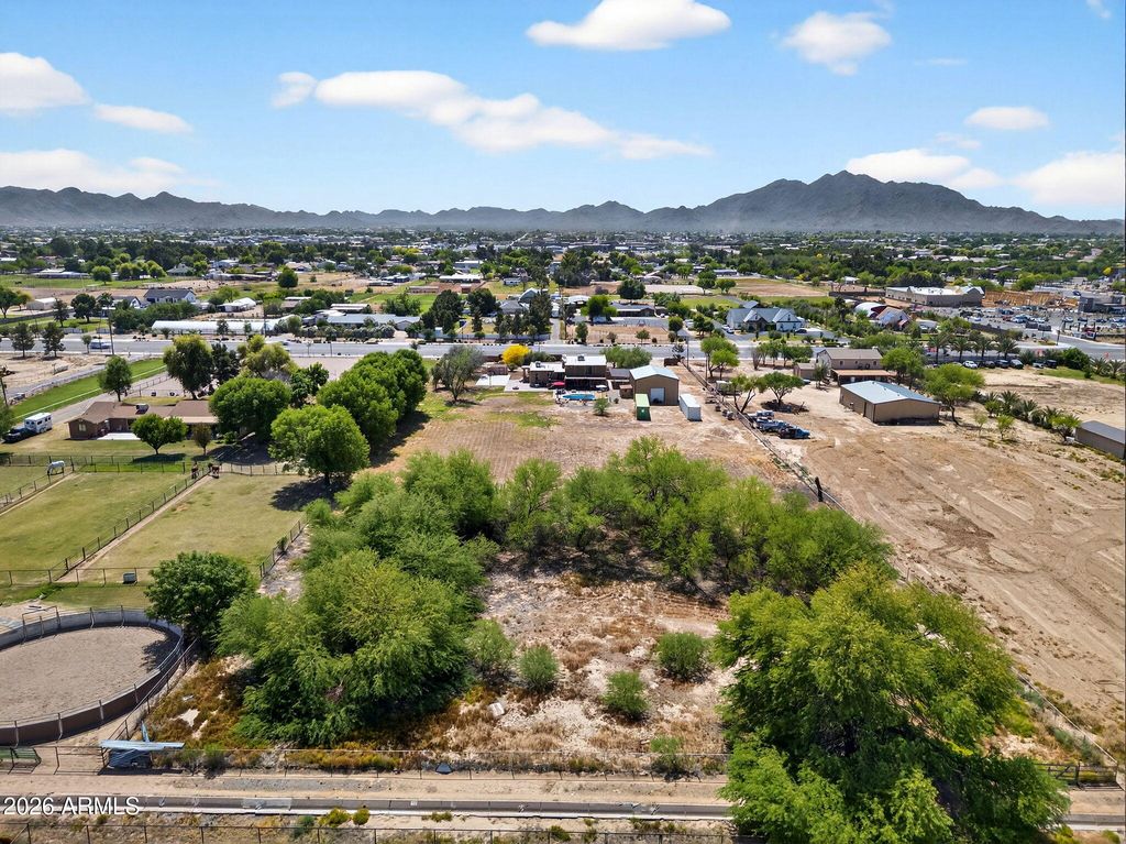 Image 79 of property listing at 18524 E CHANDLER HEIGHTS Road, Queen Creek, AZ 85142