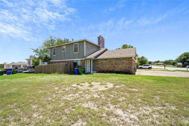 201 S Las Vegas Trail, White Settlement, TX 76108