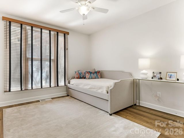 416 Queens Road 7, Charlotte, NC 28207