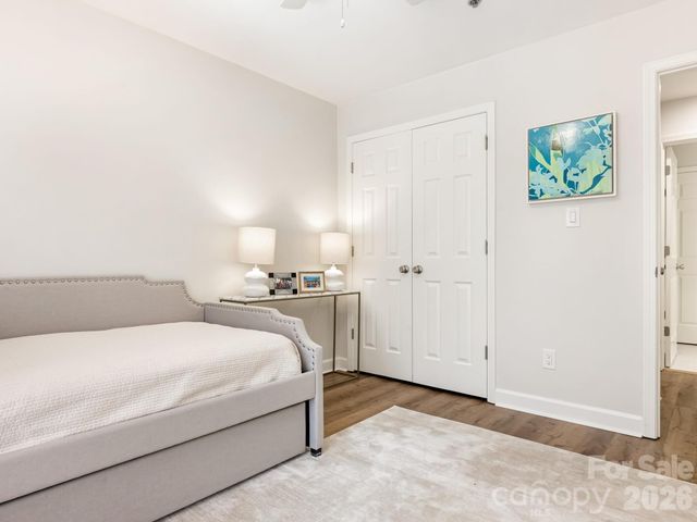 416 Queens Road 7, Charlotte, NC 28207