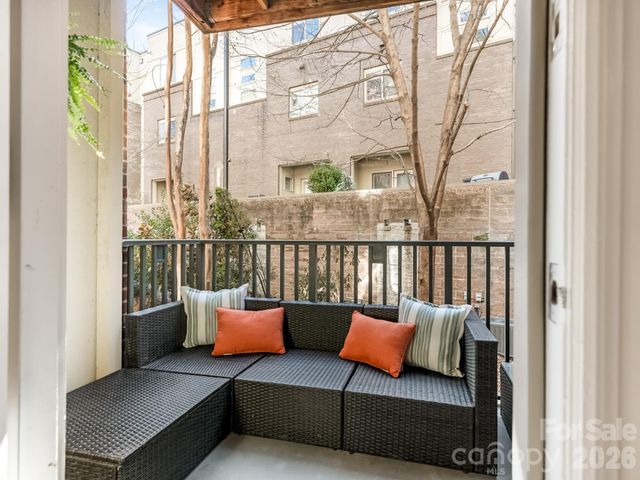 416 Queens Road 7, Charlotte, NC 28207