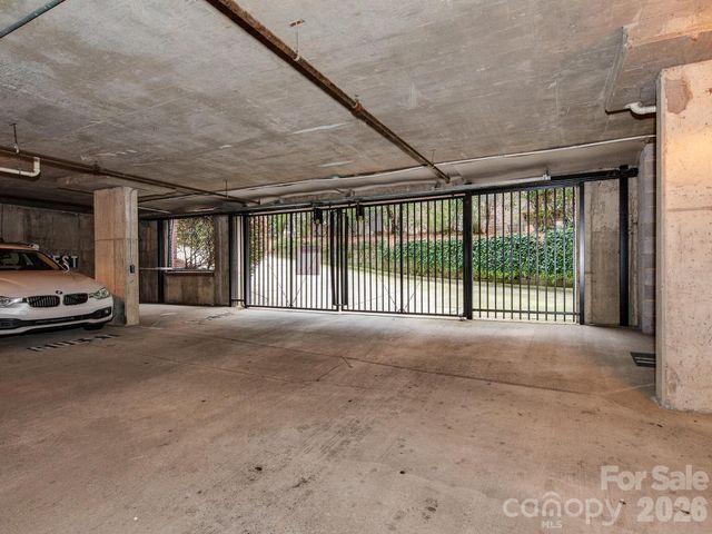 416 Queens Road 7, Charlotte, NC 28207