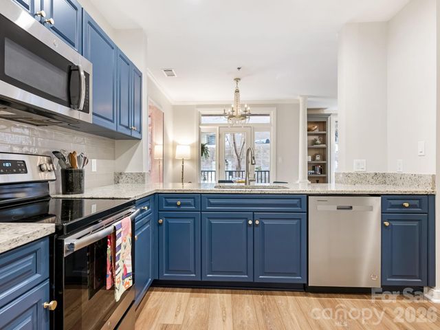 416 Queens Road 7, Charlotte, NC 28207