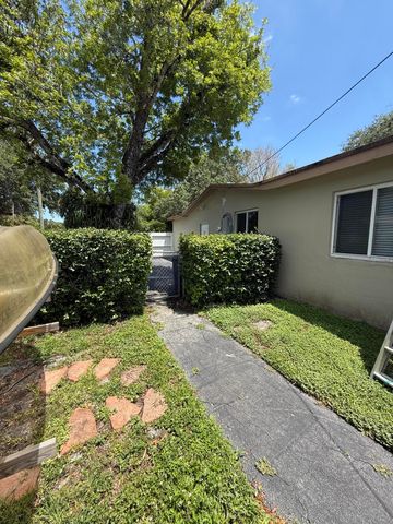 9101 SW 52nd Court, Cooper City, FL 33328