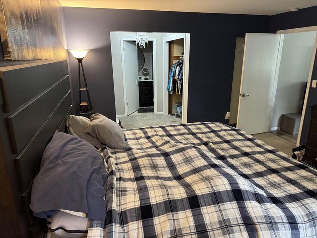 1936 Cliff Alex Court, Waukesha, WI 53189