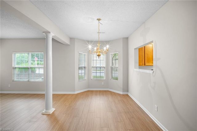 1772 Olivers Crossing Circle, Winston-salem, NC 27127