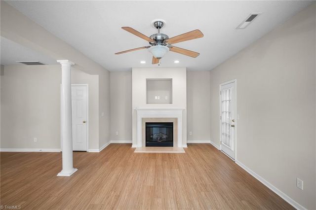 1772 Olivers Crossing Circle, Winston-salem, NC 27127