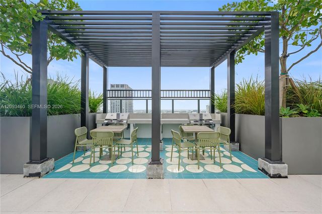 11 NE 6th Street 1111, Miami, FL 33132
