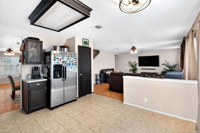 11154 Acuff Station, San Antonio, TX 78254