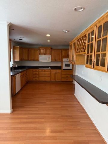 6805 E Chestnut Ave, Orangevale, CA 95662