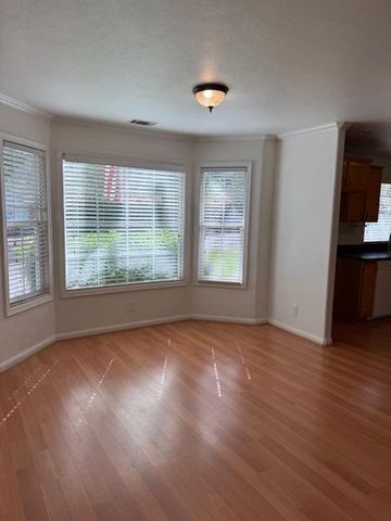 6805 E Chestnut Ave, Orangevale, CA 95662