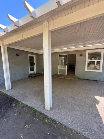 6805 E Chestnut Ave, Orangevale, CA 95662