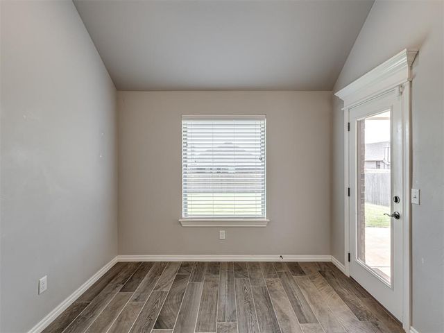 12316 SW 31st Street, Yukon, OK 73099