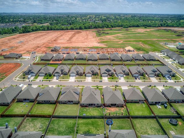 12316 SW 31st Street, Yukon, OK 73099