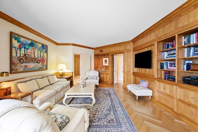 200 Bradley Place 303, Palm Beach, FL 33480