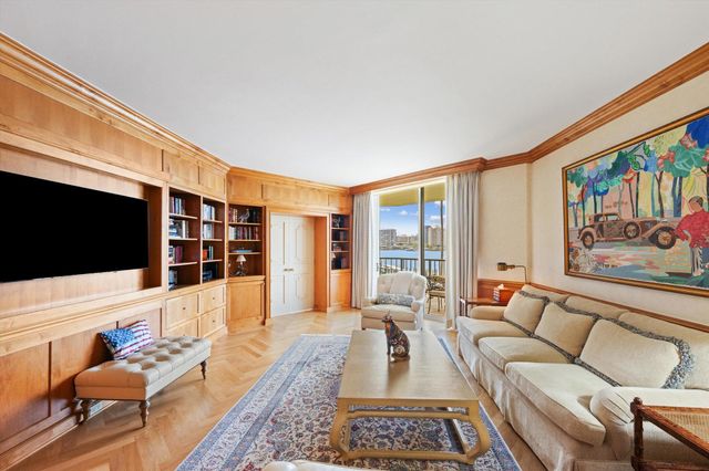 200 Bradley Place 303, Palm Beach, FL 33480