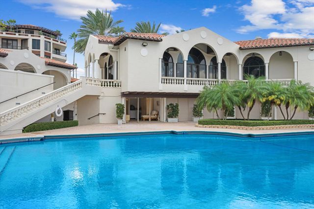 200 Bradley Place 303, Palm Beach, FL 33480